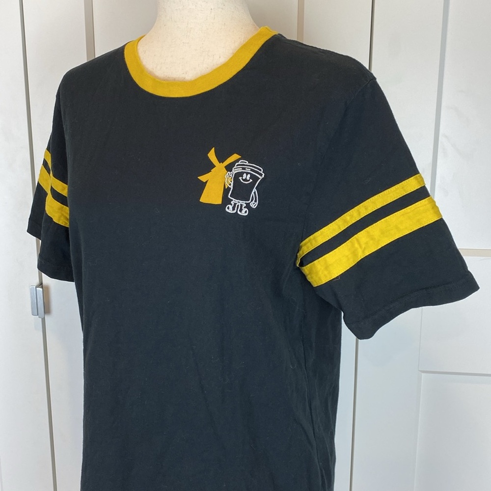 Dutch Bros 100% Cotton Black And Yellow Embroidered T-Shirt Size Large